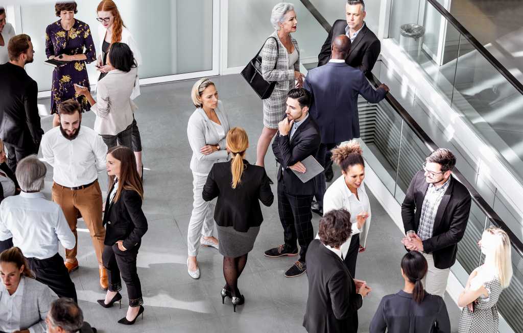 Learning from HP: Implementing hybrid work successfully through IT